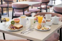 بريت هوتل كاهورس سنتر - لو فالينتريه - فطور