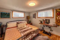 Hot Tub & Stone Fire Pit: Smoky Mountain Oasis!