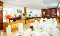 Gold Stars Hotel Hotels in TT. Long Hải