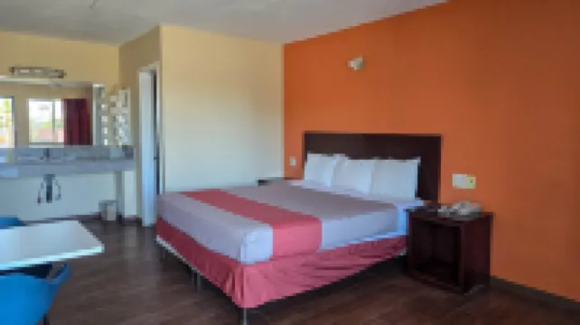 Motel 6 Blythe, CA - South