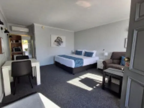 Blue Diamond Motor Inn