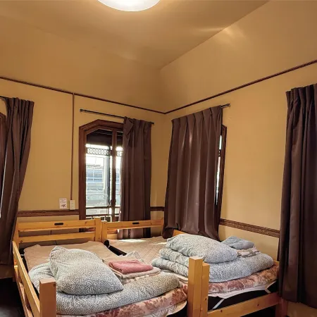 Hostel Miyagawa by Murasaki Ryokan Отели рядом с достопримечательностью «Higashiyama Walking Course»