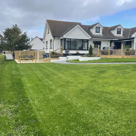 Beautiful 3-Bed House in Sunny Killough down Hotels in Downpatrick