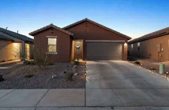 Tucson Marana 3 Bedroom 2 Bathroom House Privacy Backyard Firepit Gym