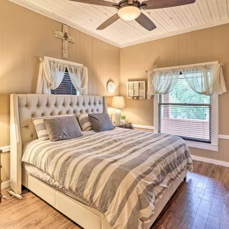 Country-Chic Cotter Home w/ Outdoor Living Space!