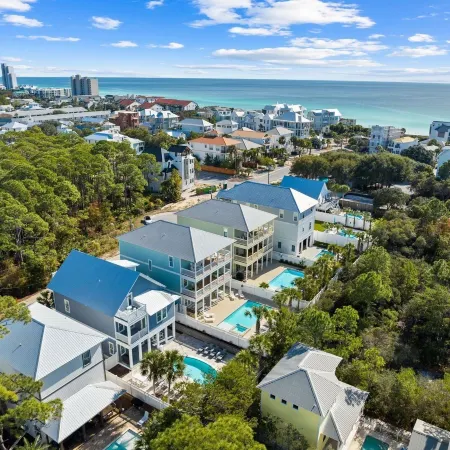Waves 8BR Home With Private Pool Near Santa Clara Beach