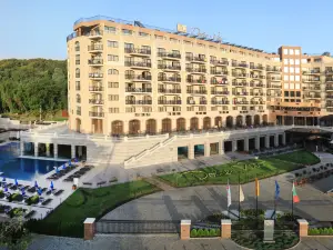 SH Dolce Vita- All Inclusive - Free Aquapark & Private Beach at Riviera