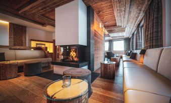 PRIVÀ Alpine Lodge