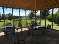 Bluff Point Golf Resort - parking