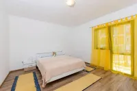 Apartment Orlic - Beach