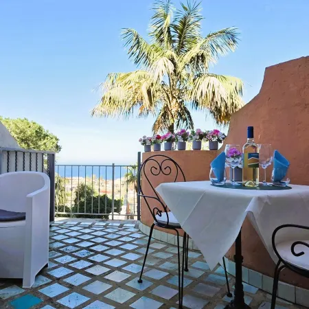 Hotel Calysea Tropea - Breakfast & Brunch Until 13-00 Included - Free Private Parking