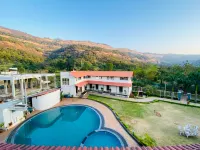 The Grand Leela Resort