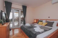 Pool Apartments Tolo - WLAN