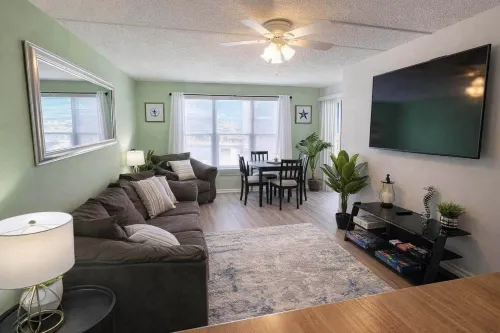 Private Beach Access Pool & Hot Tub BBQ Pits Gulfview II #408 Home - Apartments