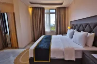 Homefree Hotel by signature