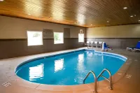 Country Inn & Suites by Radisson, Greenfield, IN - Pool