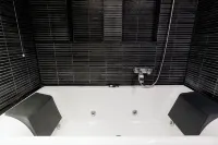 Elysion Hotel - Hot Tub