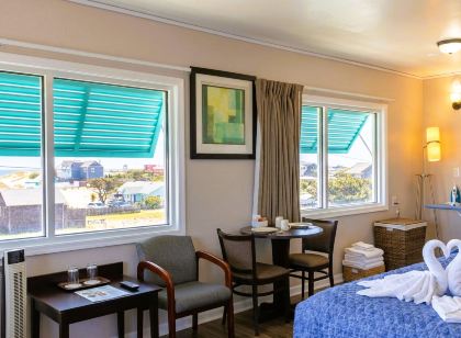 Sea Horse Inn and Cottages