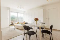 A haven of peace in Neuilly sur Seine - Apartments