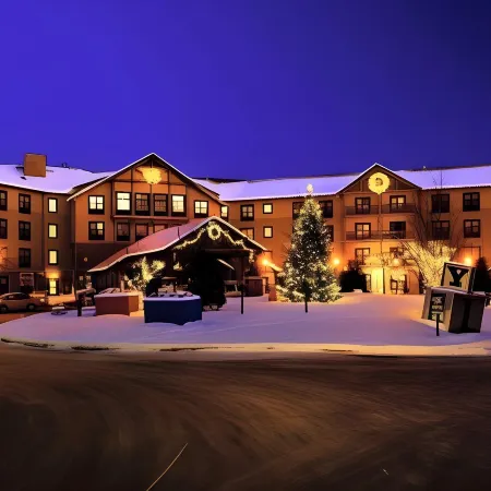 Six Flags Great Escape Lodge & Indoor Waterpark
