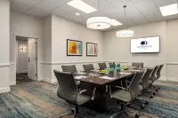 DoubleTree by Hilton Hotel Pittsburgh - Green Tree
