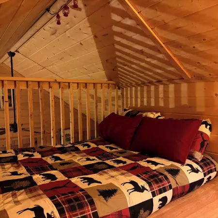 Nice quaint cabin in Panguitch Lake UT with a great view!
