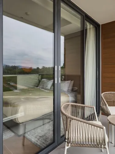 รูปภาพของBeachfront Paradise  189/381