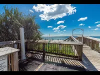 Beach front family friendly sleeps 9 3poolsresort