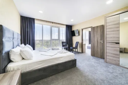 Grand Sapphire Hotel