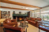Inn at Crestwood