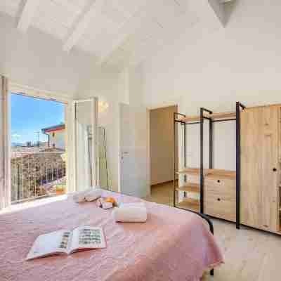 Henry-Historic Center 300m from Lake - Happy Rentals Rooms