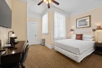 The Andrews Hotel - Bathtub