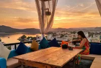 Hotel Udai Niwas by the Lake - Quầy bar