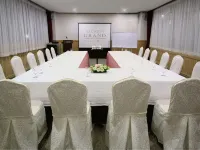 Sacheon Grand Tourist Hotel فنادق في ساتشيون
