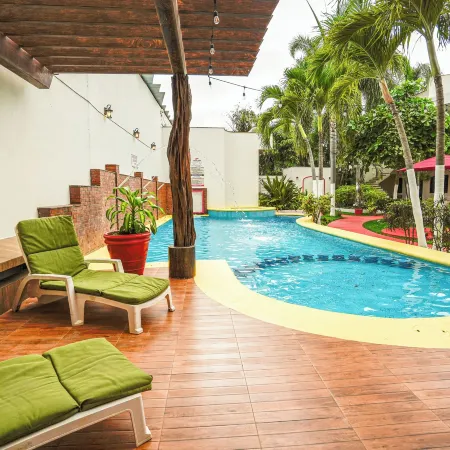 Hotel y Suites Los Encantos