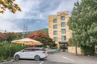 Namyangju Bukhangang Dolcecasa Hotel - parking