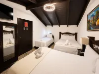 Casa de la Torre - Homestays