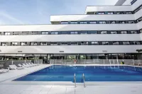 Living Experience Granada - piscina