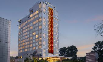 Renaissance Lucknow Hotel