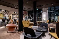 Motel One Düsseldorf Hauptbahnhof - parcheggio