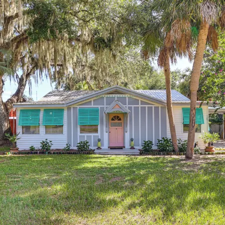 Palm Cottage: Walk to Darien Waterfront & Fort