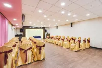 Palette Country Club Surat - 2-Star