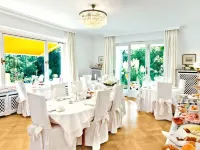 Hotel Villa Falkenberg Hotels near Wittlaer