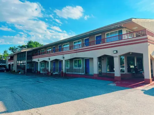 Fairbridge Inn Express - Barrington - Motels