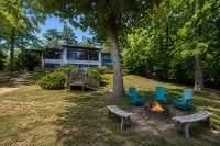 Family Lake House With Deck, Private Dock/boathouse, Grill, Firepit, & Fast Wifi - 4 tähden