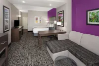 La Quinta Inn & Suites by Wyndham Springfield IL - 2-Star