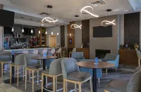 DoubleTree by Hilton Kamloops - bar