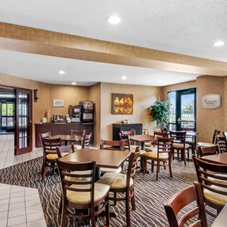 Sleep Inn & Suites Bay View Acme - Traverse City