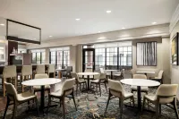 Residence Inn Williamsport - parking