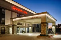Hampton Inn Salina - Pet friendly